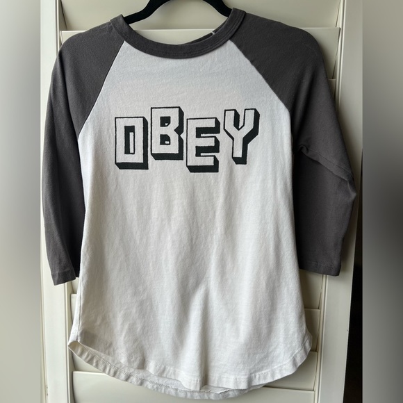 Obey Worldwide t-shirt - Picture 1 of 5